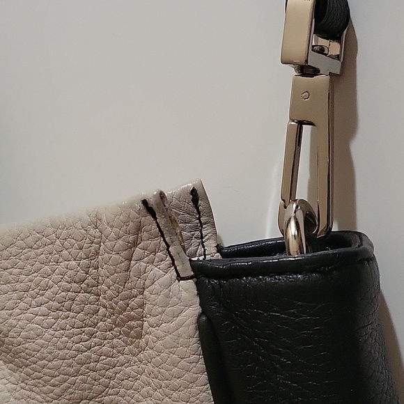 Leather Santuary bag. Black, and bone, two colours. 11x11. - Picture 6 of 8